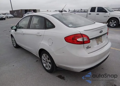 2013 Ford Fiesta Se z USA, uszkodzony, nr VIN 3FADP4BJ9DM220093